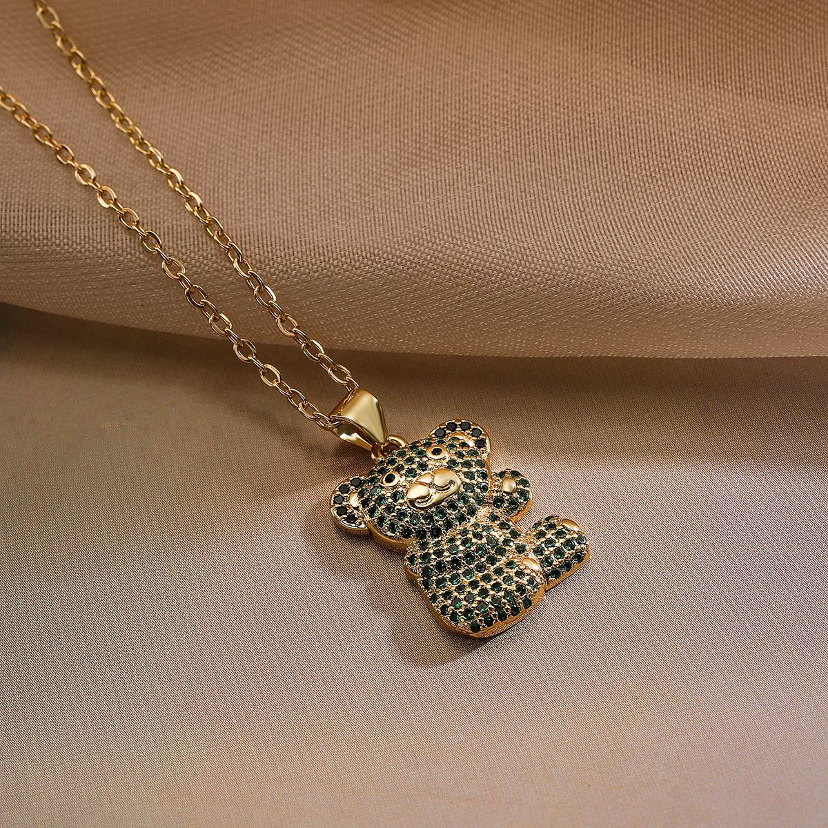 Minimalist Bear-Shaped Copper Pendant Necklace with Gold Plating and Zircon for Women