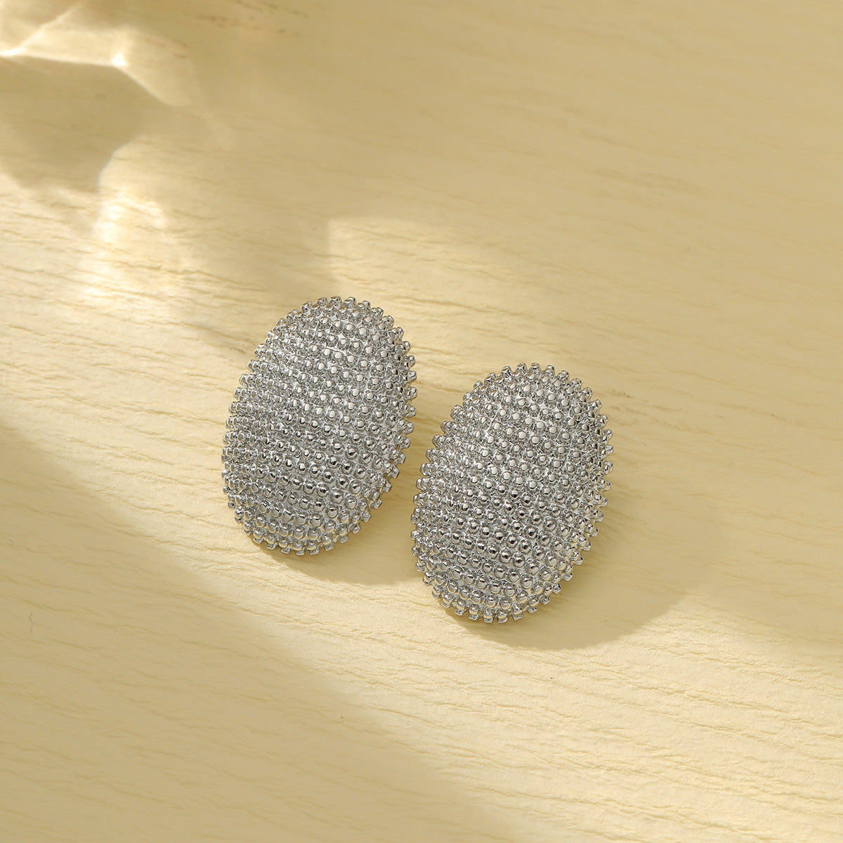 Pendientes de botón ovalados minimalistas de acero inoxidable para mujer con acabado chapado, ligeros, elegantes, joyas para el día a día