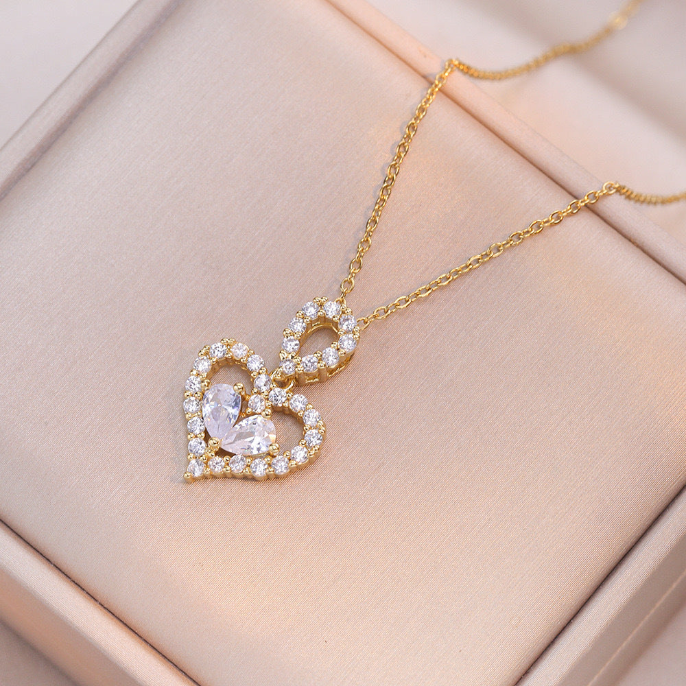 Minimalist Heart-Shaped Titanium Steel Pendant Necklace for Women with Rhinestone Inlay and O-Chain Design