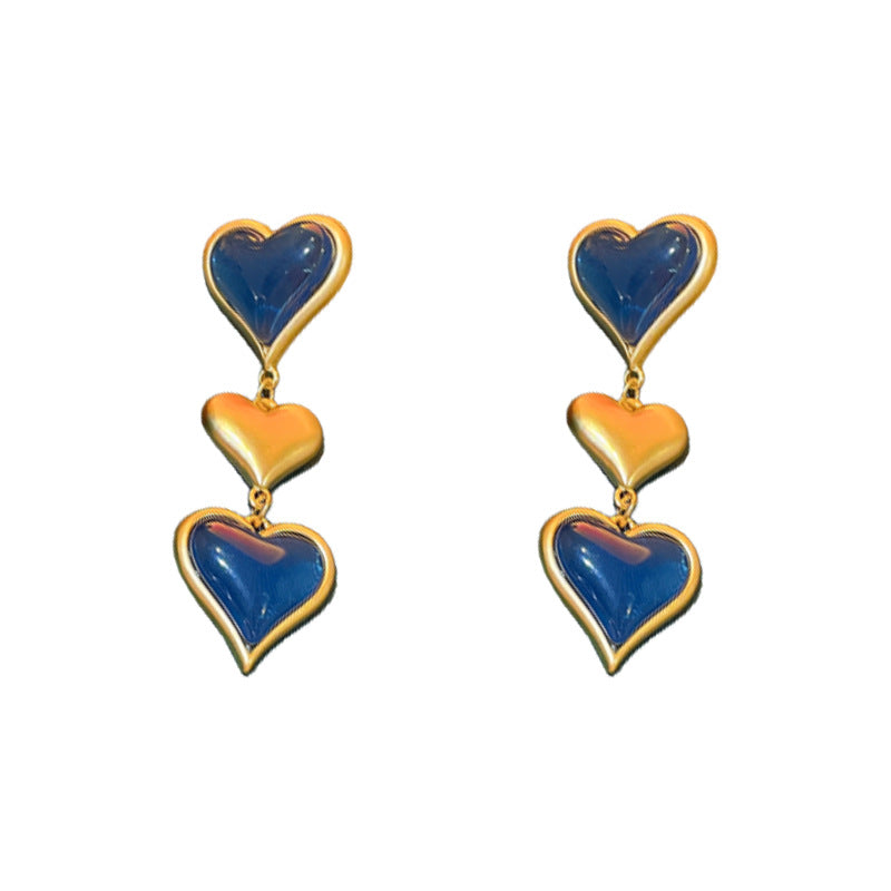 Orecchini a perno da donna in resina a forma di cuore stile vintage con perni in acciaio placcato oro
