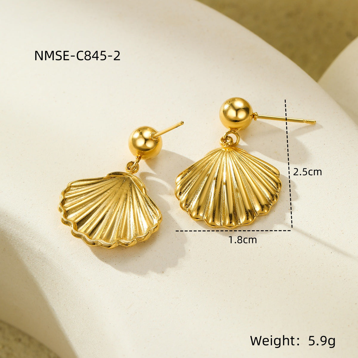Pendientes minimalistas de estilo vintage con forma de concha de acero inoxidable y chapado en oro de 18 quilates