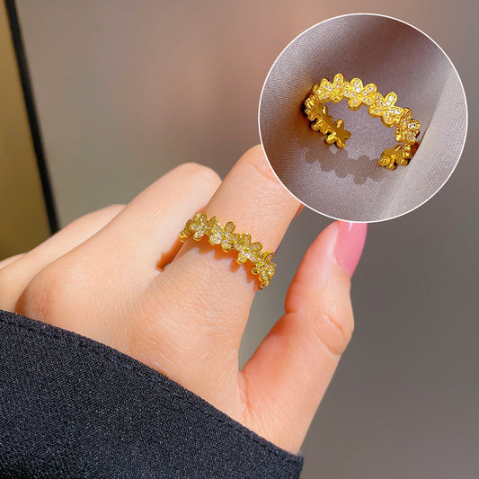 Anillo Abierto Ajustable Minimalista para Mujer con Forma de Corona de Latón con Incrustaciones de Circonita