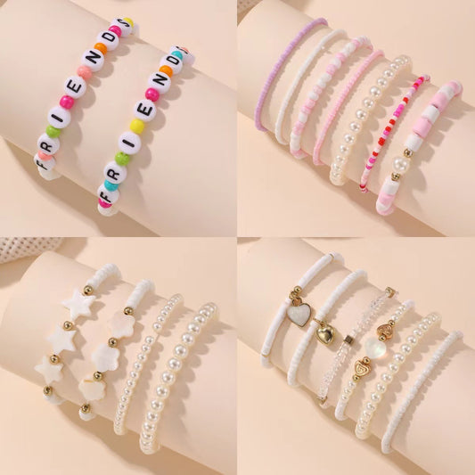 Braccialetto Minimalista Cuore Stella Fiore con Perline in Vetro dai Colori Chiari per Bambini