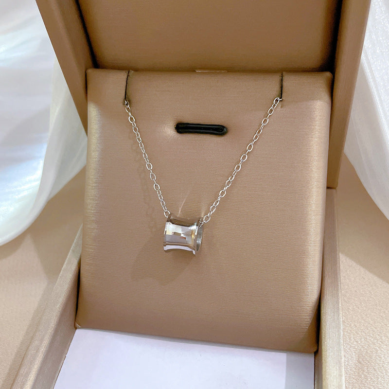 Collar minimalista de cadena O de acero de titanio con colgante geométrico unisex