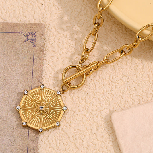 Collar con colgante de octagrama geométrico minimalista para mujer, de acero inoxidable con baño de oro de 18 quilates y detalles de diamantes de imitación