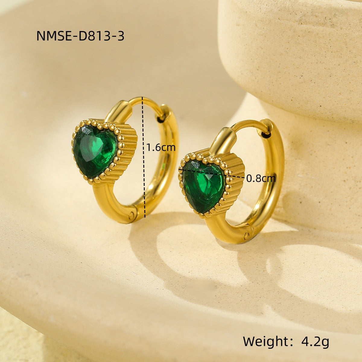 Pendientes vintage de circonita con baño de acero inoxidable en forma de corazón para mujer con un atractivo minimalista de lujo