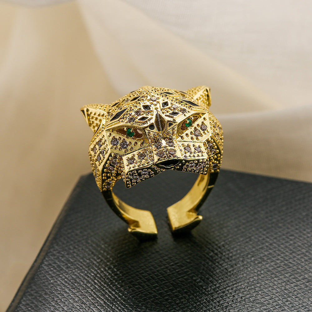 Anello da donna minimalista a forma di leopardo in rame con zirconia micro-pavé