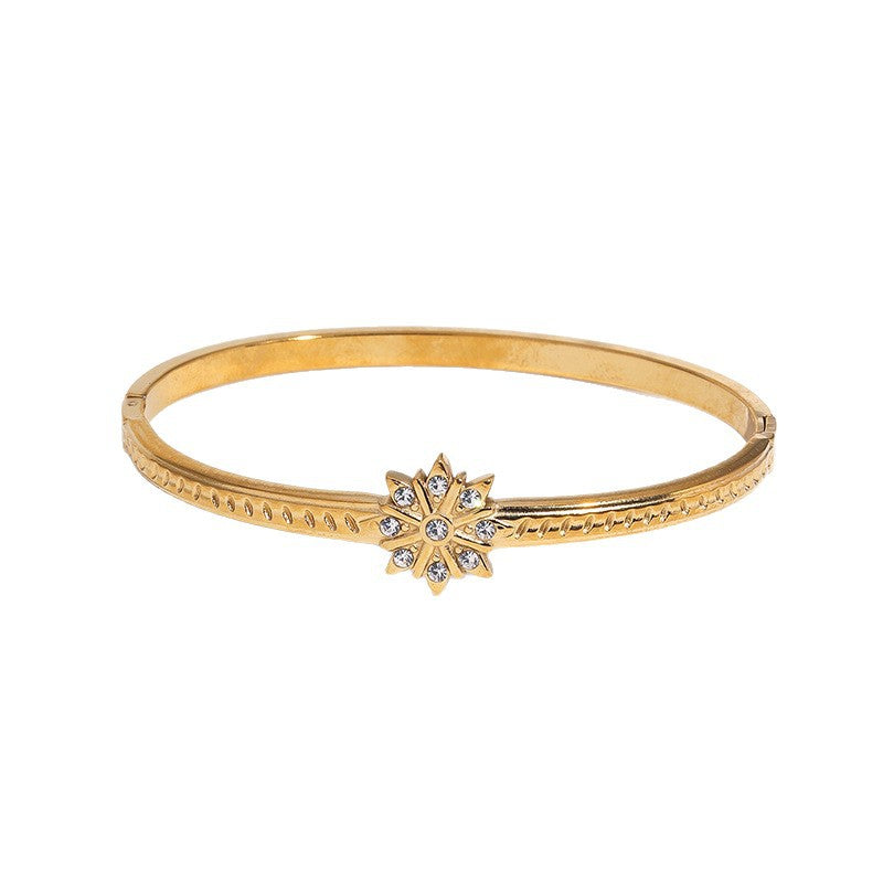 Minimalist Luxury Gold Plated Stainless Steel Star Bracelet