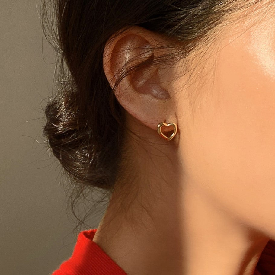 Minimalist Heart-Shaped 925 Sterling Silver Hoop Earrings with Handcrafted Finish for Women