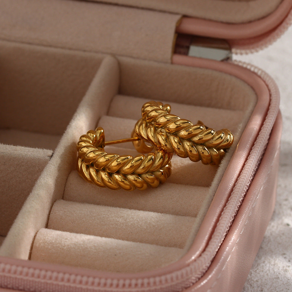 Minimalist Geometric Stainless Steel C-Shaped Hoop Earrings with 18K Gold Plating and Wheat Pattern