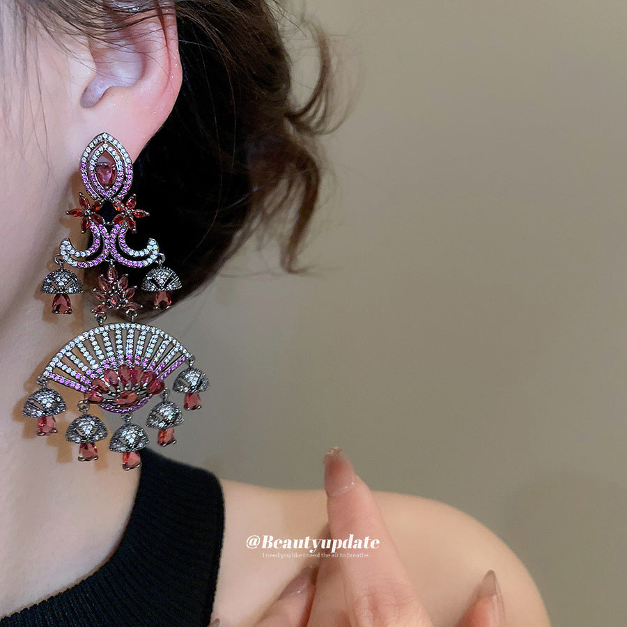 Pendientes con forma de abanico de circonita de estilo vintage de alta resistencia para mujer con postes de acero inoxidable y estética artística retro