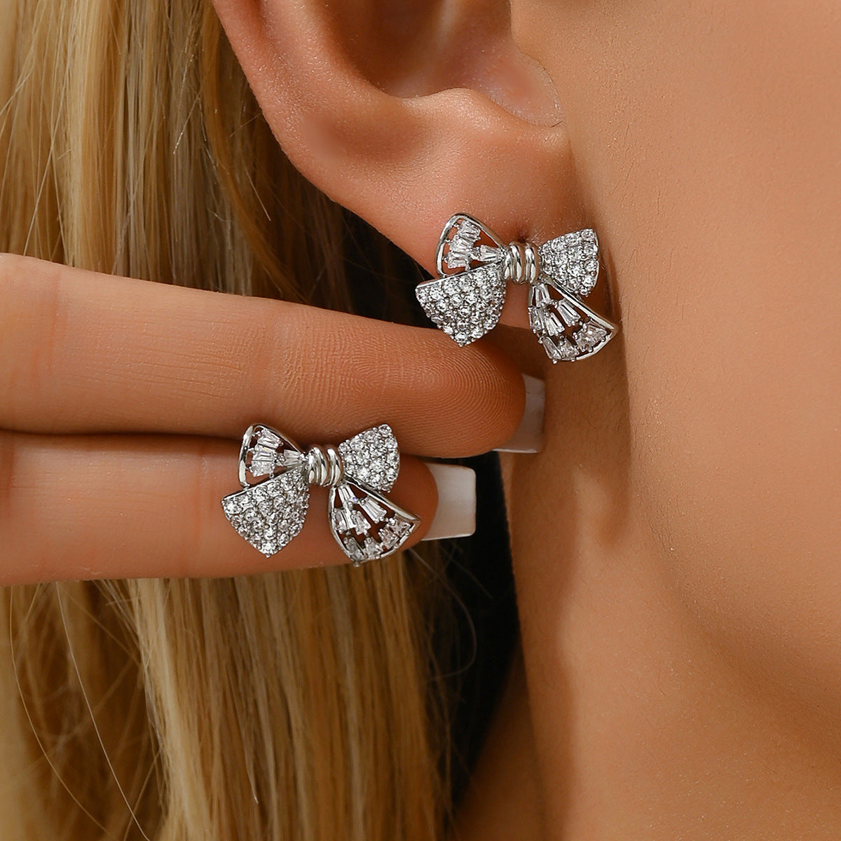 Pendientes barrocos en forma de lazo con circonitas, de cobre con postes de acero inoxidable para mujer