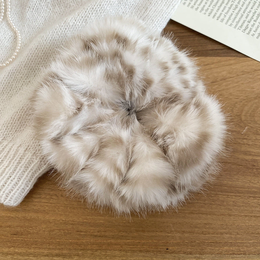 Coletero Elegante de Peluche Suave a Rayas para Cola de Caballo con Diseño Minimalista y Patrón Geométrico para Mujer