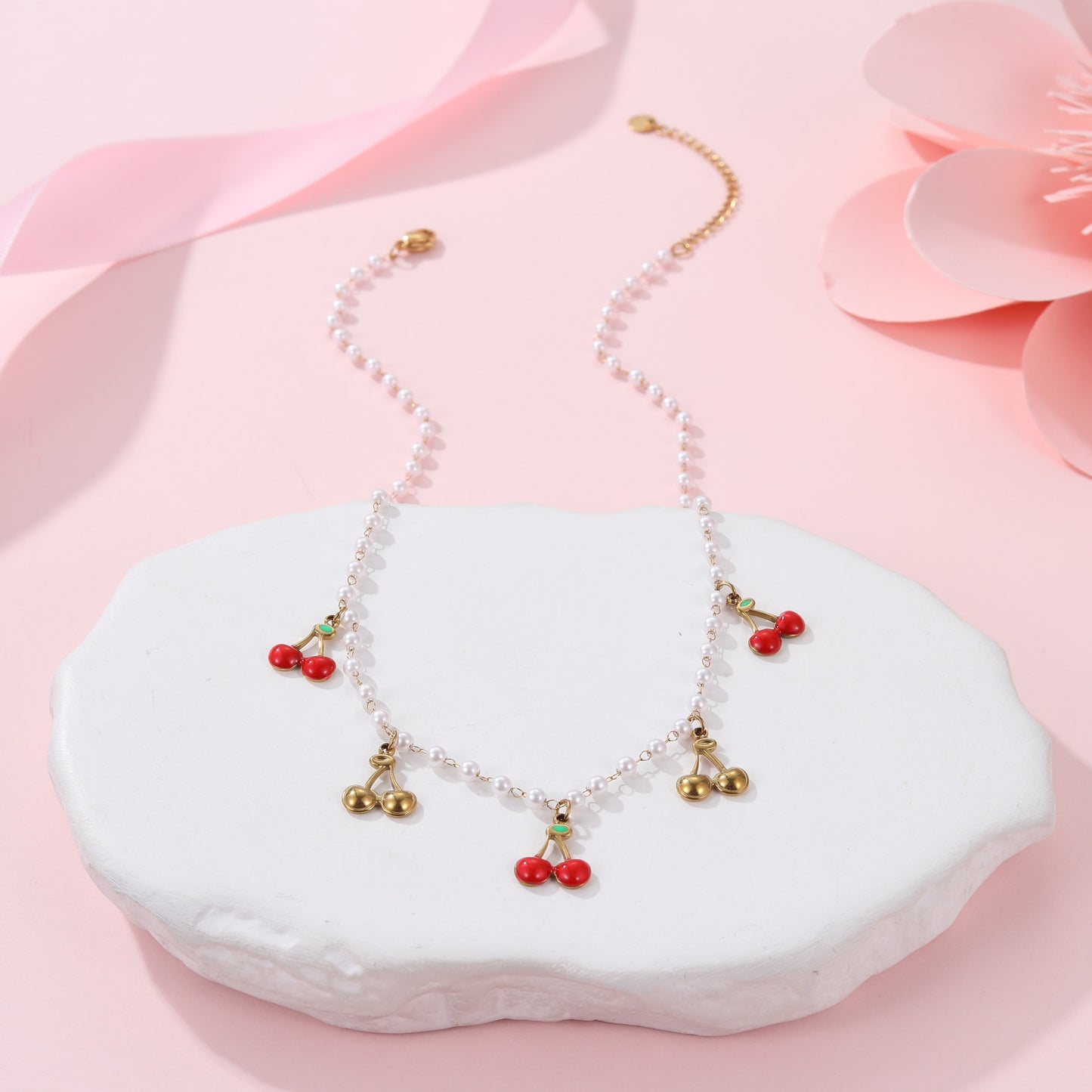 Parure di Collana con Pendente a Ciliegia e Orecchini in Acciaio Inossidabile con Finitura Placcata da Donna