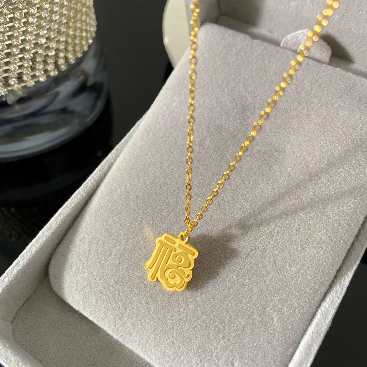 Vintage Chinese Style 18K Gold Plated Titanium Steel Letter Pendant Necklace for Unisex