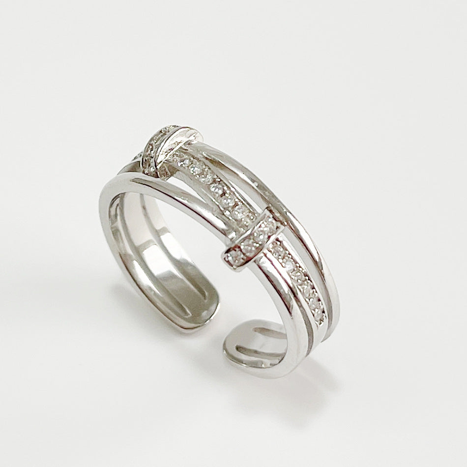 Anello minimalista placcato in argento sterling 925 con strass a forma geometrica