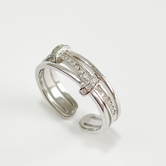 Anillo minimalista dulce de plata de ley 925 chapado con circonita geométrica