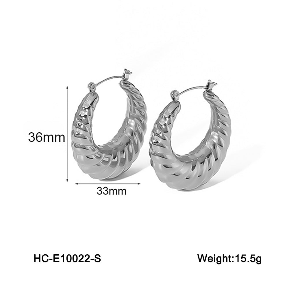 INS-Inspired Hollow Titanium Steel Ear Cuffs with 18K Gold Plating, Croissant-Shaped Geometric Earrings for Women