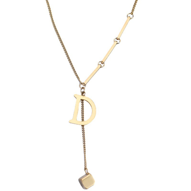 Collar Colgante de Letra D Minimalista Luxe de Acero de Titanio para Mujer Cadena Corta de Punto con Acabado Chapado