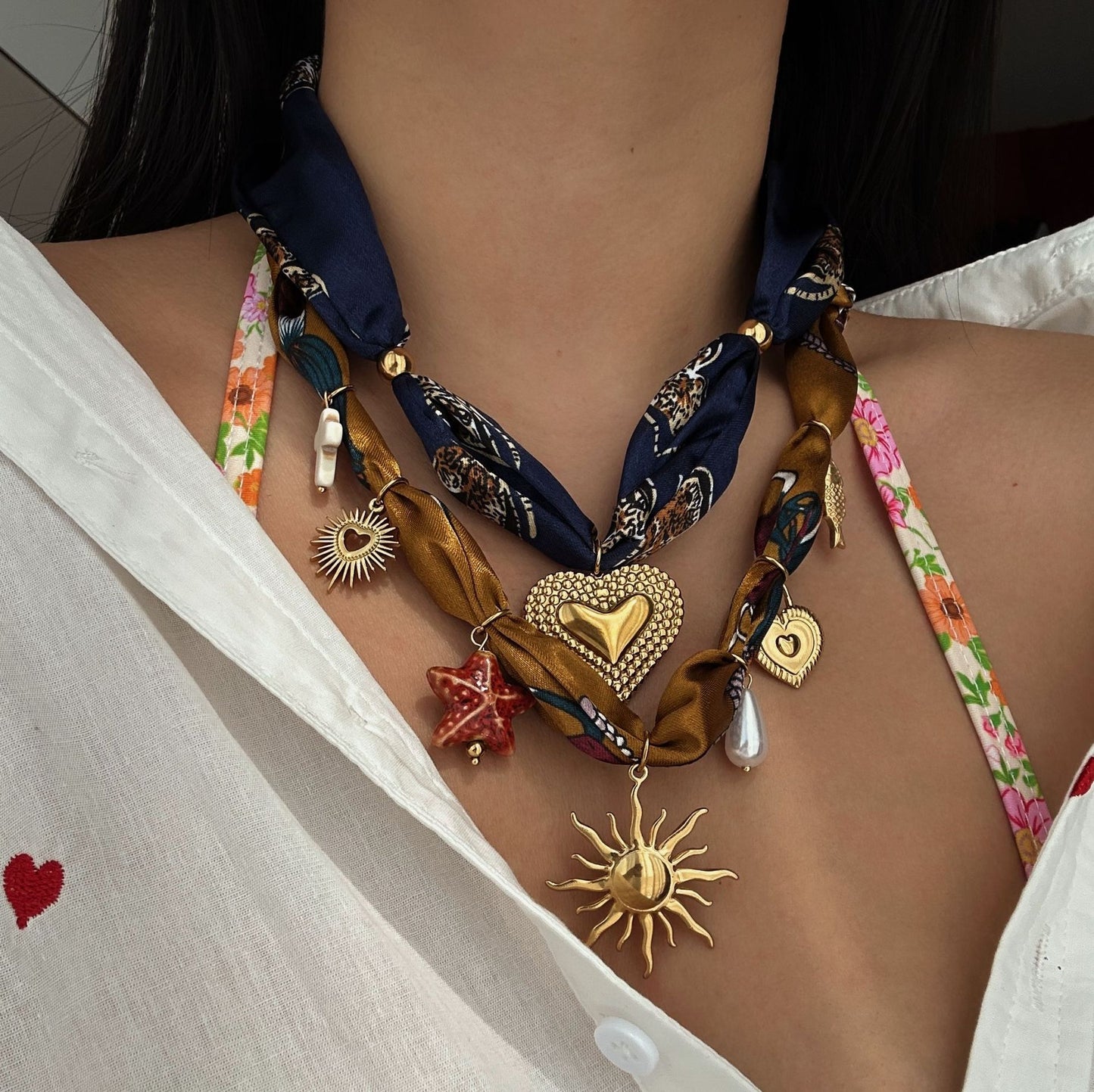 Casual Stainless Steel Ceramic Flower Pendant Necklace Plated Multi-layer Chain for Women