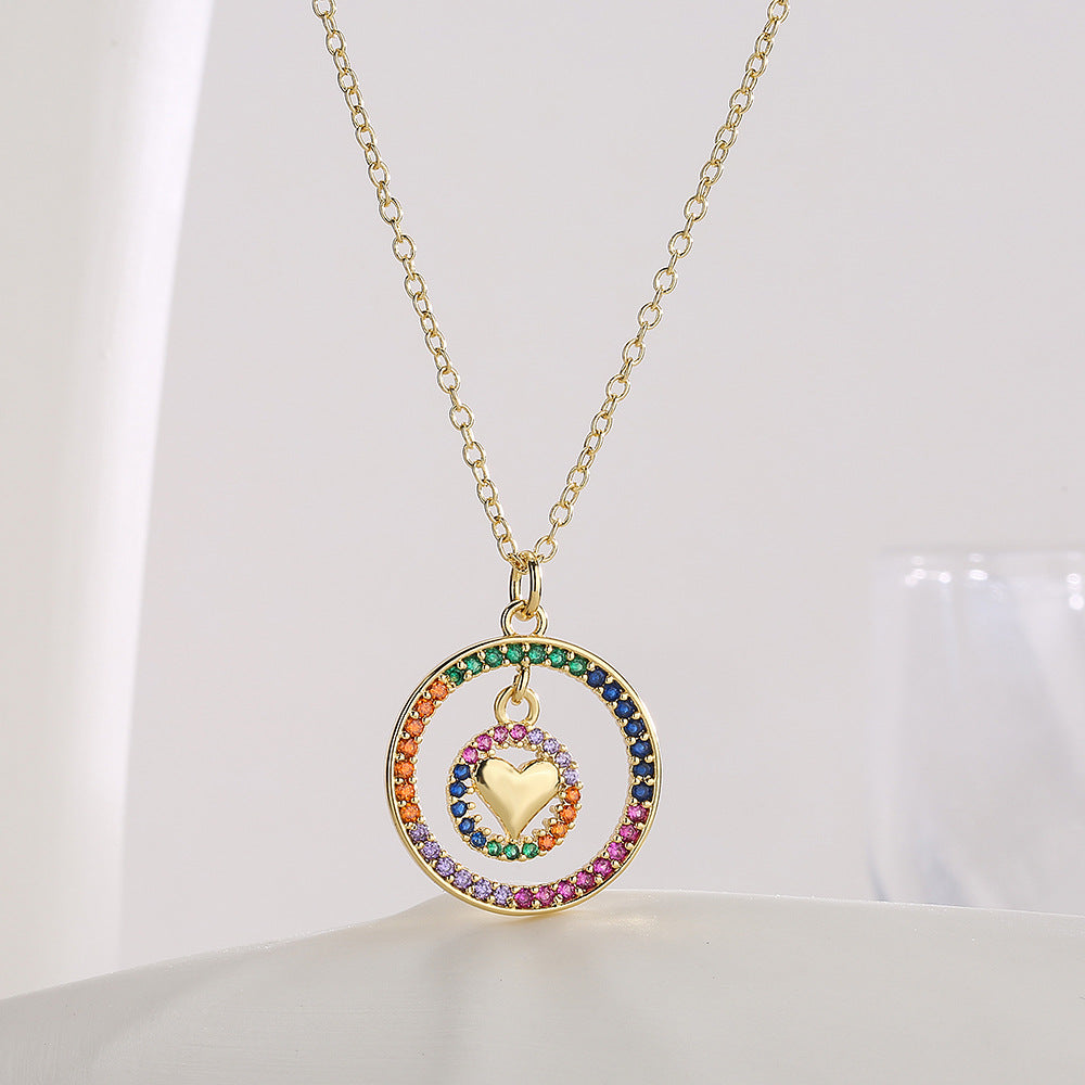 Elegante collana pendente a forma di cuore da donna in ottone placcato oro 18 carati e zirconi micro-incastonati