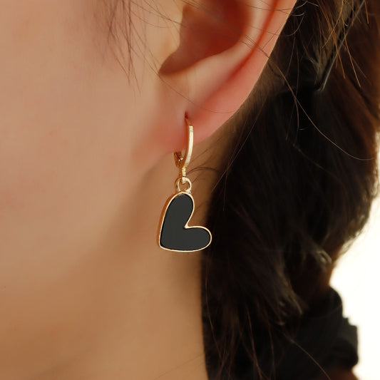 Pendientes con efecto nácar en forma de corazón, de aleación chapada en oro, estilo vintage francés minimalista para mujer