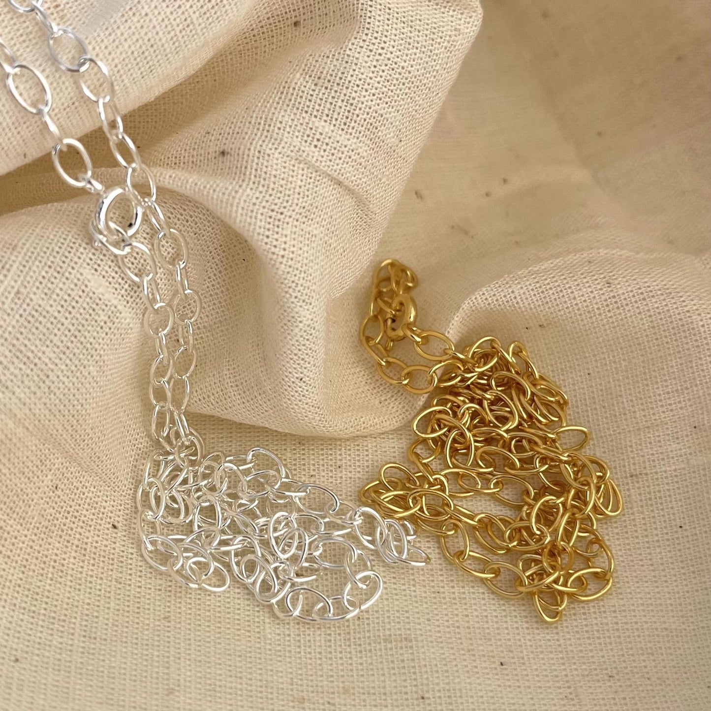 Minimalist Geometric Pendant Necklace in 925 Sterling Silver with O-Link Chain
