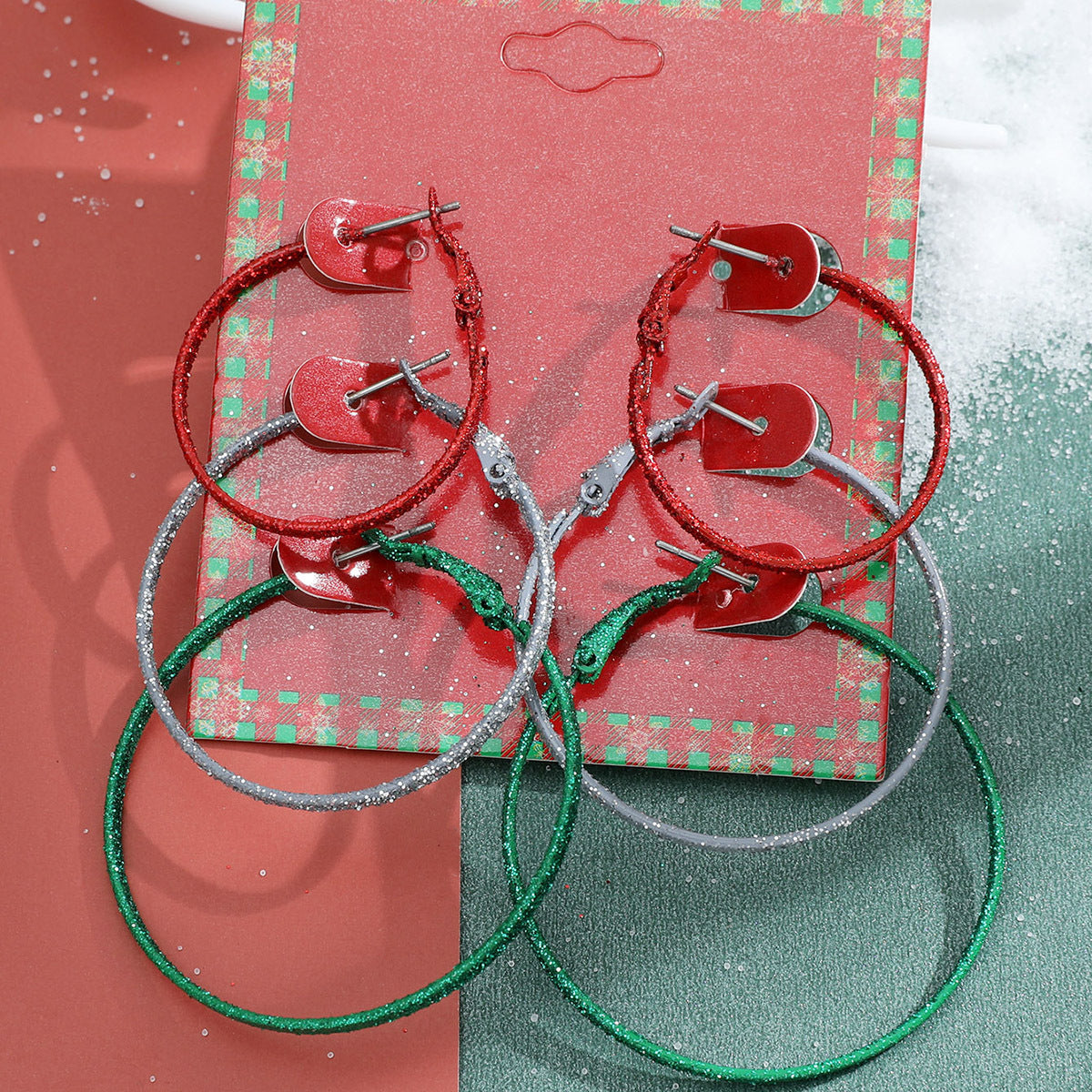 Pendientes de Navidad geométricos estilo Ins para mujer con esmalte de copo de nieve, reno y cascabel.