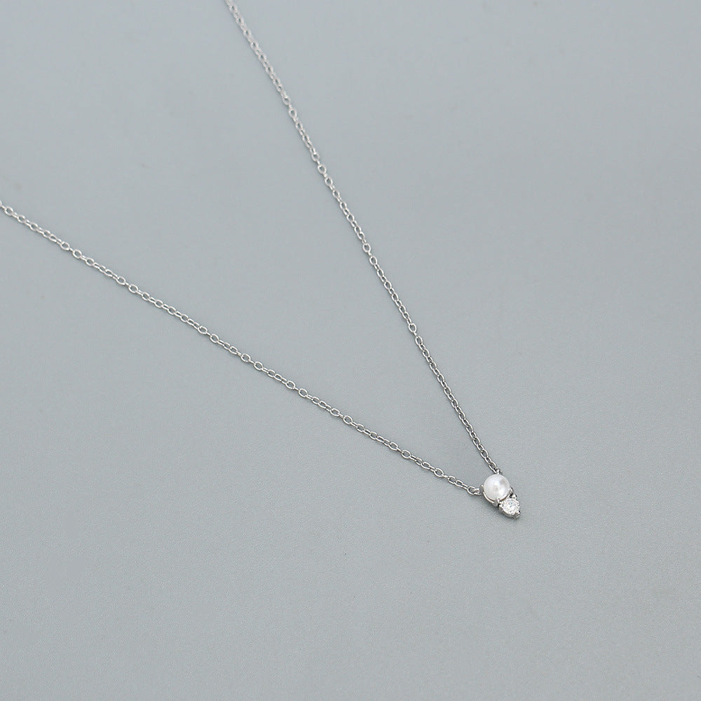 Collana da donna a catena maglia barbazzale placcata in argento sterling 925 con perla rotonda geometrica e diamante, stile minimalista