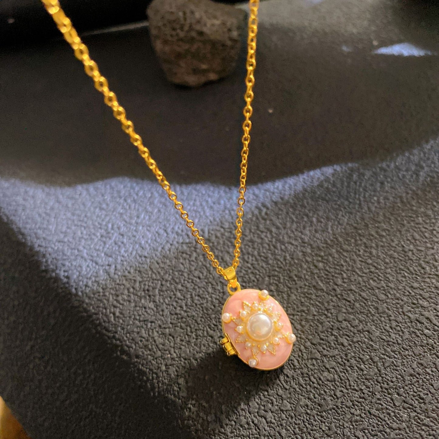 Vintage Elegant Geometric Leaf Teardrop Drip Oil Cubic Zirconia Necklace with 18K Gold Plated Brass Pendant on Titanium Steel Cable Chain for Women
