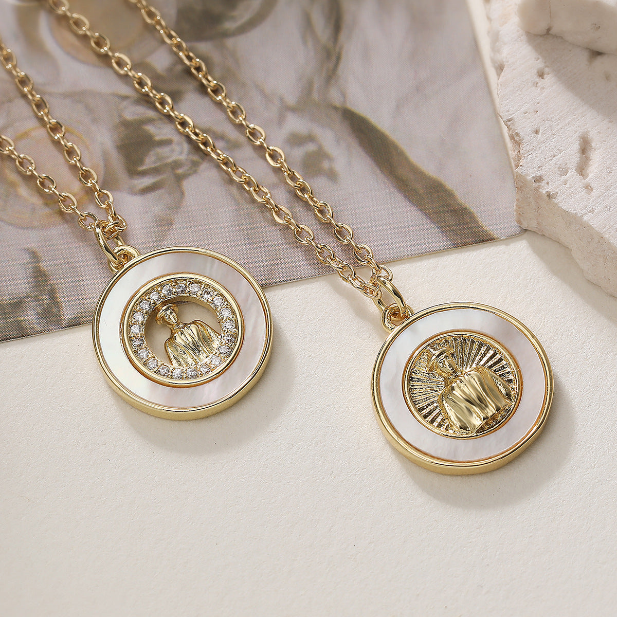 Minimalist Round Geometric Brass Plated Necklace with Cubic Zirconia for Women