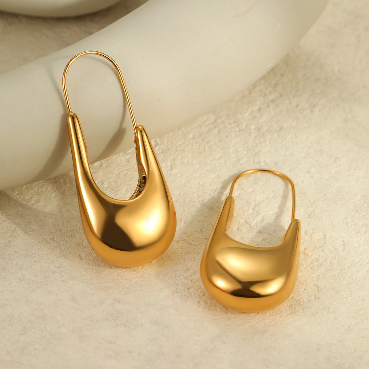 Orecchini a clip geometrici minimalisti in acciaio inossidabile placcato oro 18K per donna