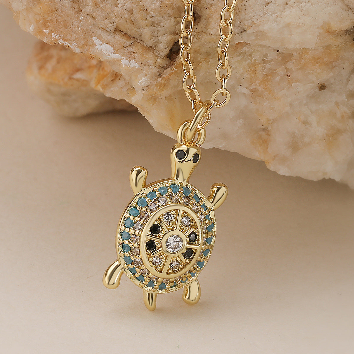 Minimalist 18K Gold Plated Brass Micro-inlay Cubic Zirconia Turtle Pendant Necklace for Women