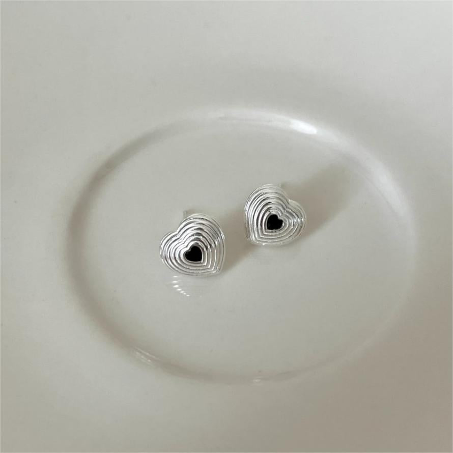 Pendientes de Plata de Ley 925 en Forma de Corazón Minimalista con Incrustaciones de Circones y Acabado Bañado