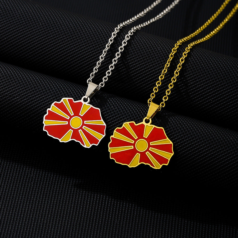 Collar con colgante de la bandera de Macedonia de esmalte de acero inoxidable geométrico vintage con cadena O para unisex