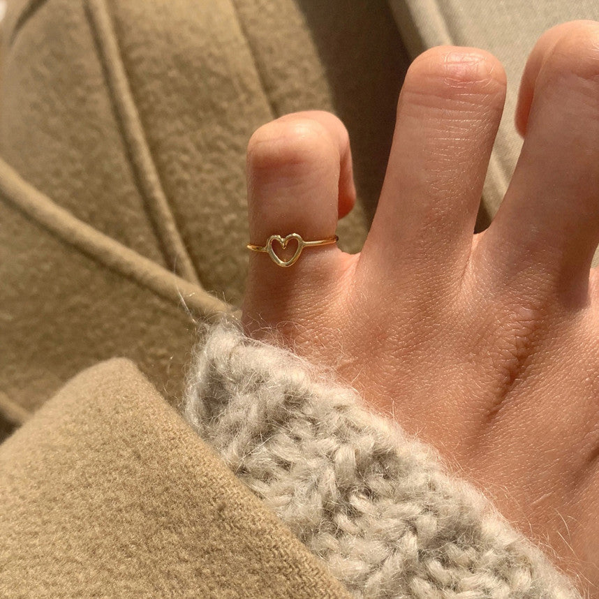 Anello da donna minimalista a forma di cuore in argento sterling 925 con dettaglio quadrato smussato