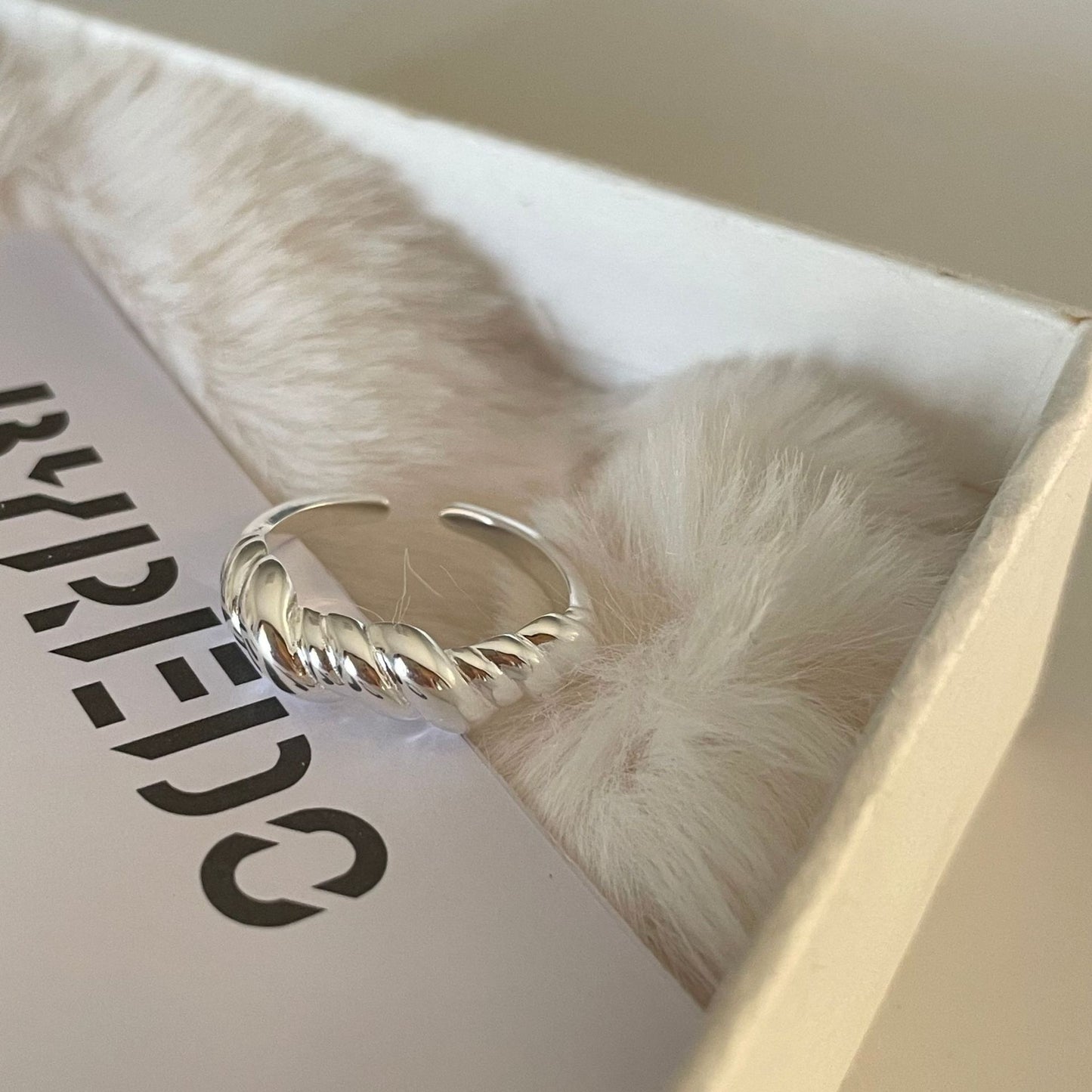 Minimalist Vintage 925 Sterling Silver Heart Knot Ring for Women