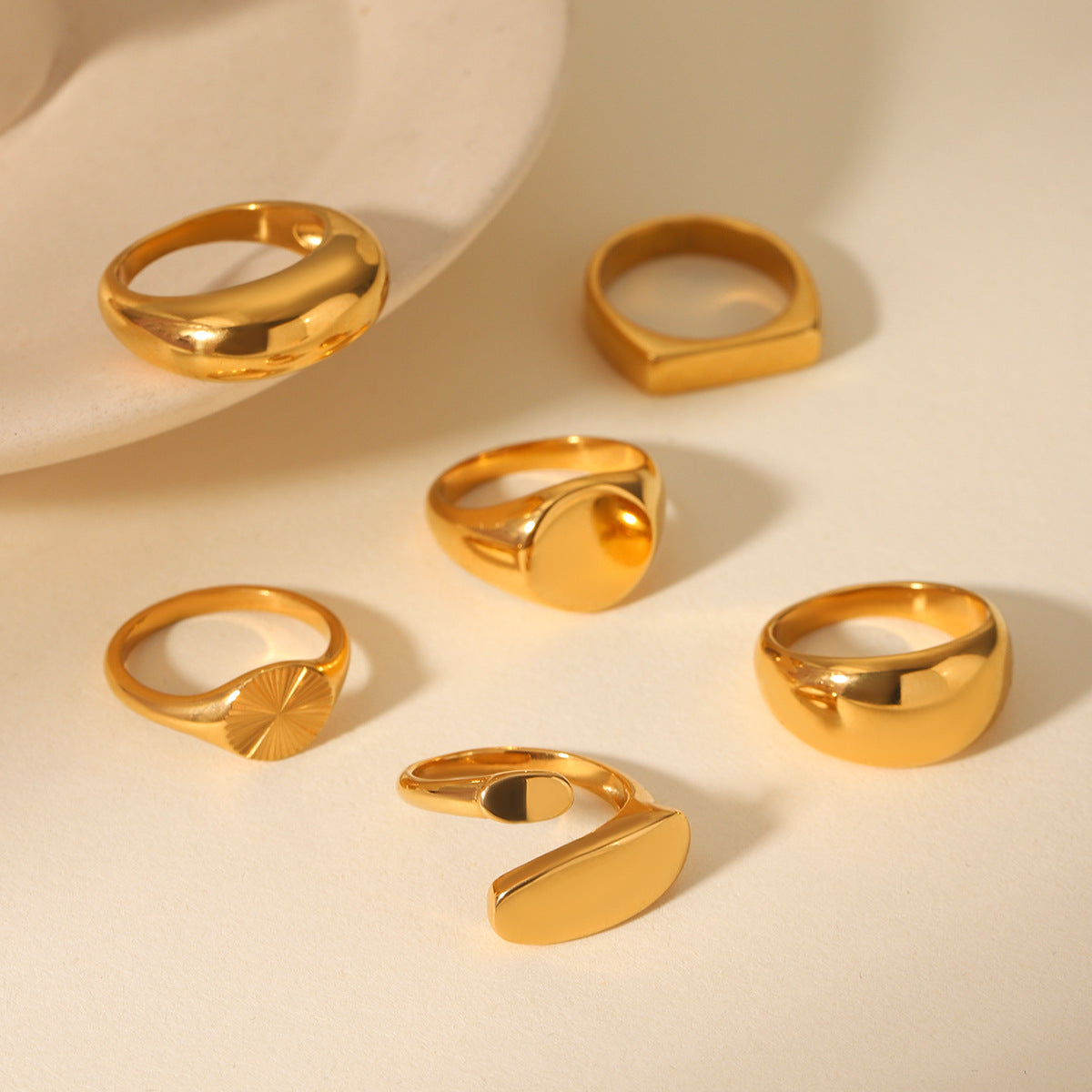 Minimalist Geometric Stainless Steel Ring for Women with 18K Gold Plating Titanium Steel Finish