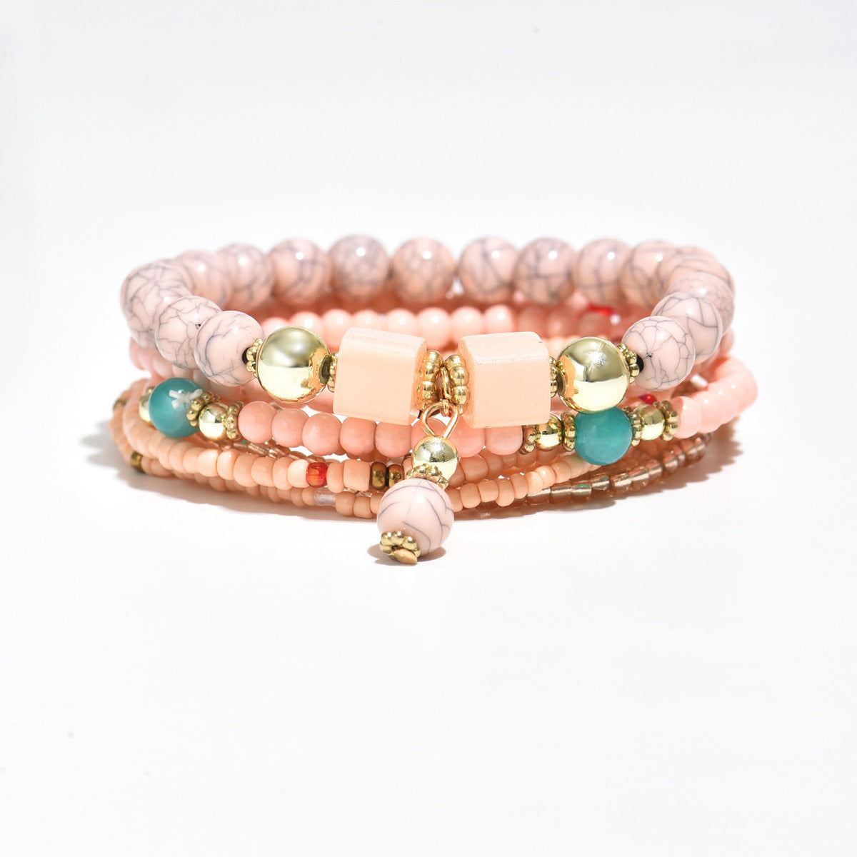 Pulsera de mujer estilo bohemio de múltiples capas con cuentas coloridas tejidas de acrílico en formas geométricas para uso casual a la moda