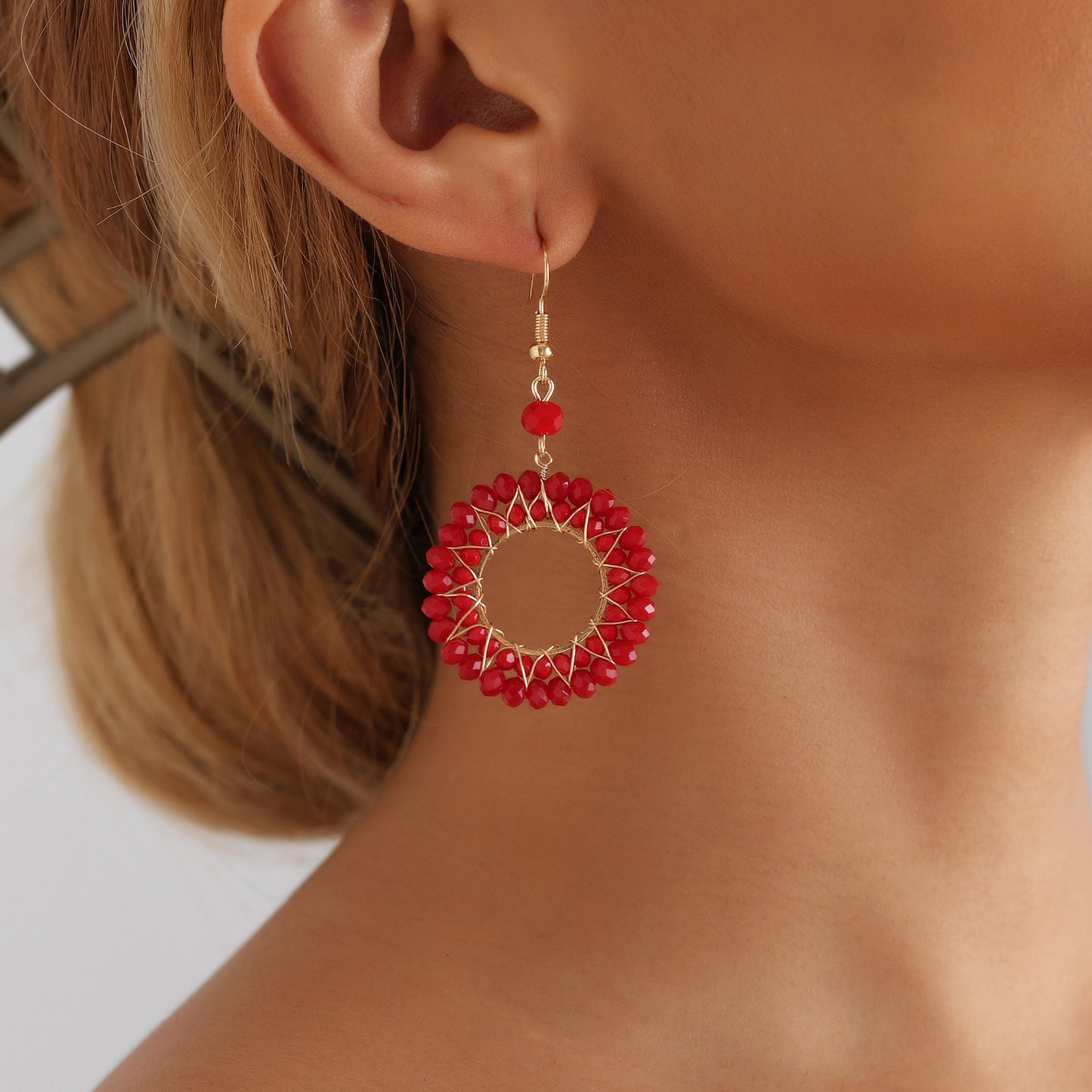 Pendientes de aro tejidos de cristal coloridos para mujer con forma geométrica y acabado galvanizado