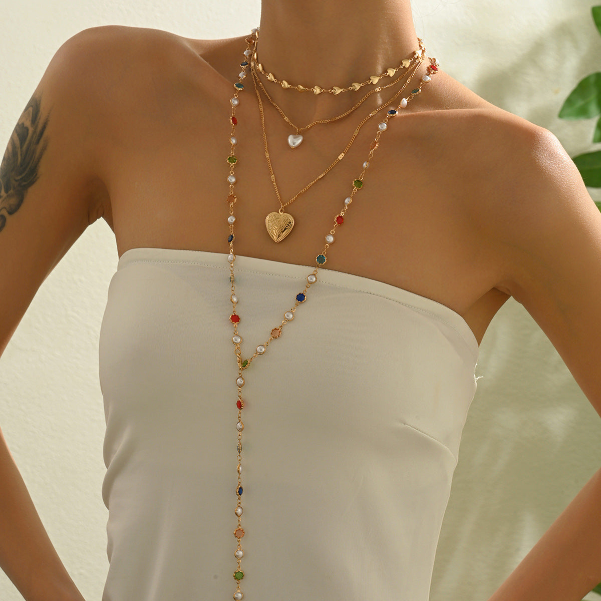 Collar con colgante de aleación redonda de varias capas y cadena singapur
