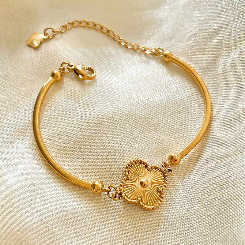 Minimalist Luxury Laser Plated Titanium Steel Clover Bracelet Unisex