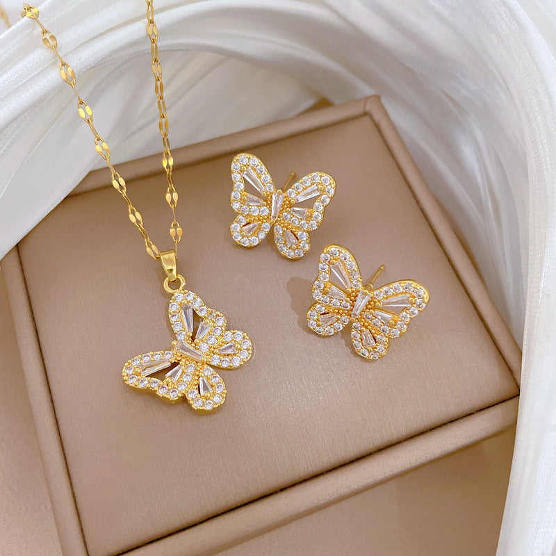 Sweet Minimalist Geometric Butterfly Rhinestone Inlay Titanium Steel Necklace for Unisex