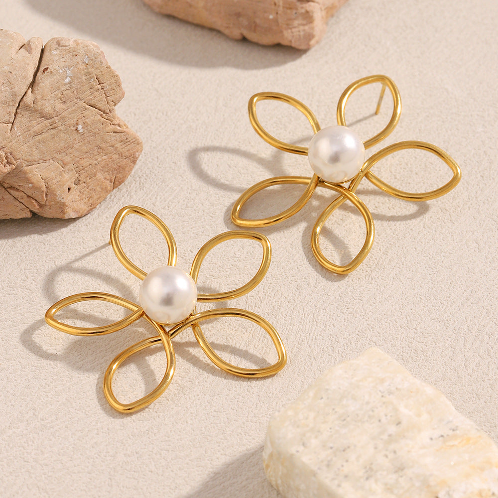 Set di orecchini e bracciale in acciaio inossidabile con placcatura in oro 18 carati e perle simulate, motivo floreale di ispirazione vintage