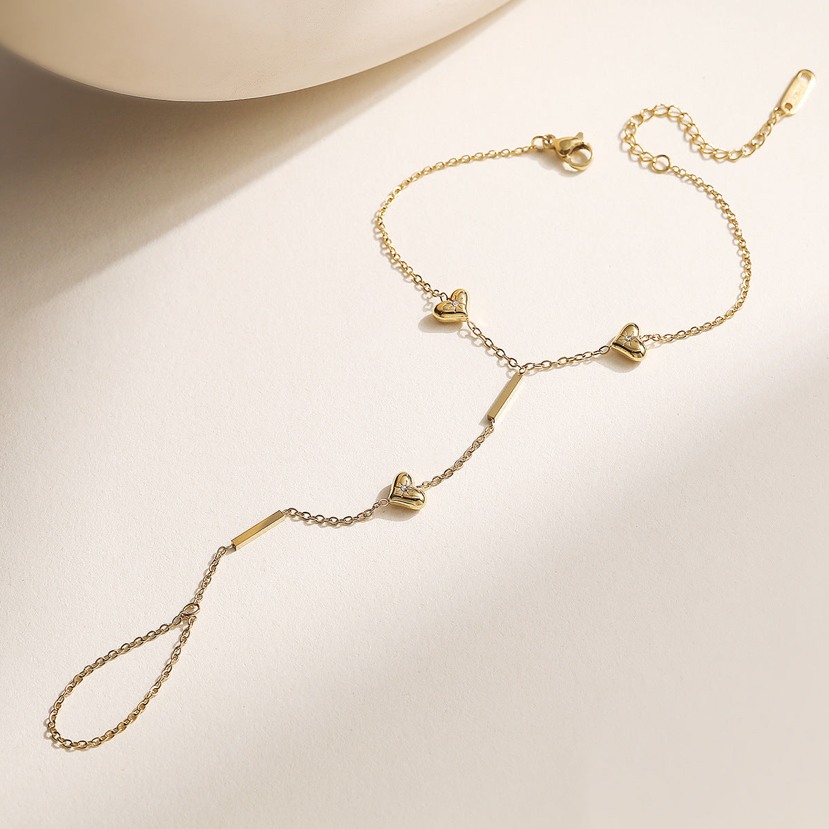 Fashion 18K Gold Plated Heart Cubic Zirconia Stainless Steel Hand Chain for Women