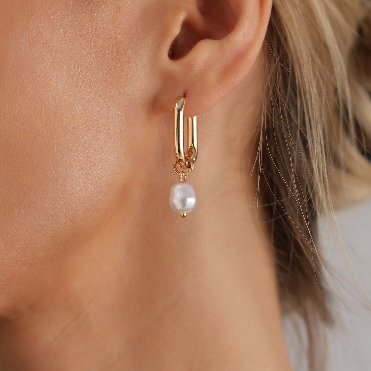 Vintage Geometric Pearl Pendant Earrings in Zinc Alloy with Electroplated Finish for Women
