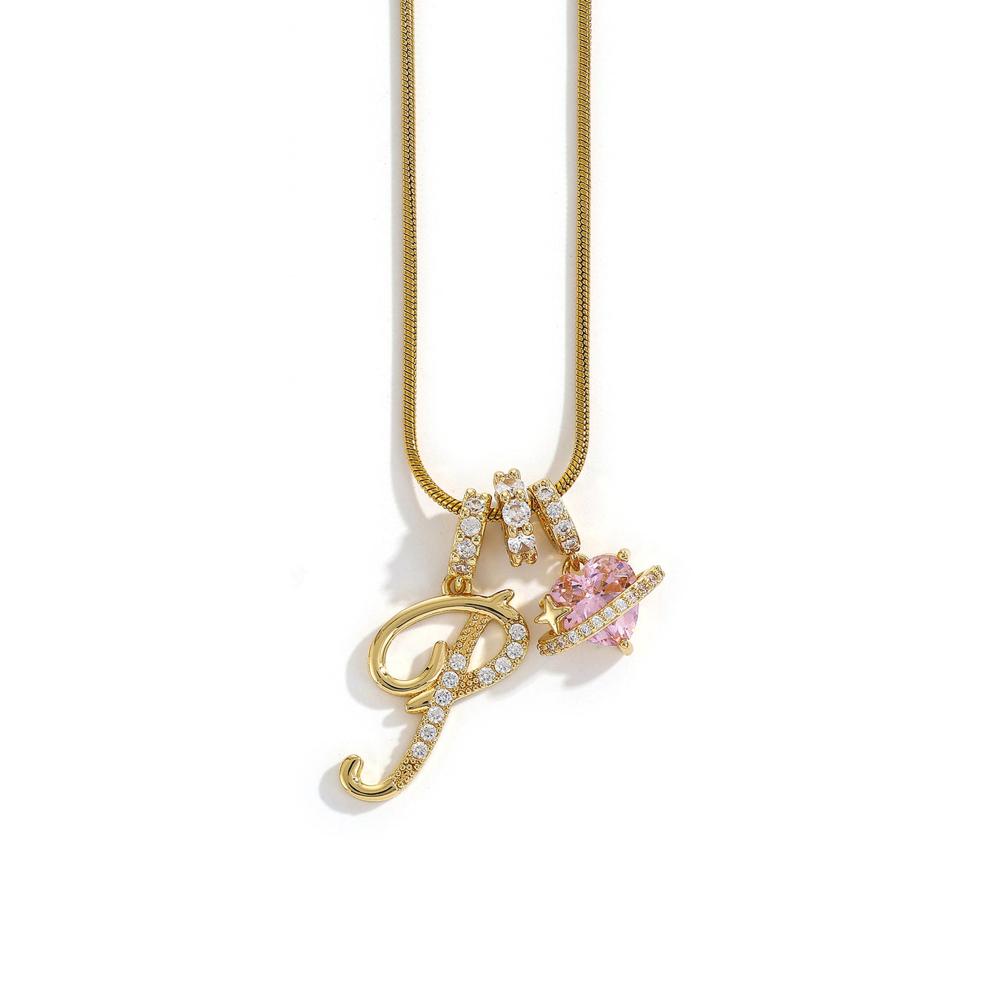 Collana con ciondolo a lettera minimalista in rame con intarsio di zirconi dal design geometrico per donna