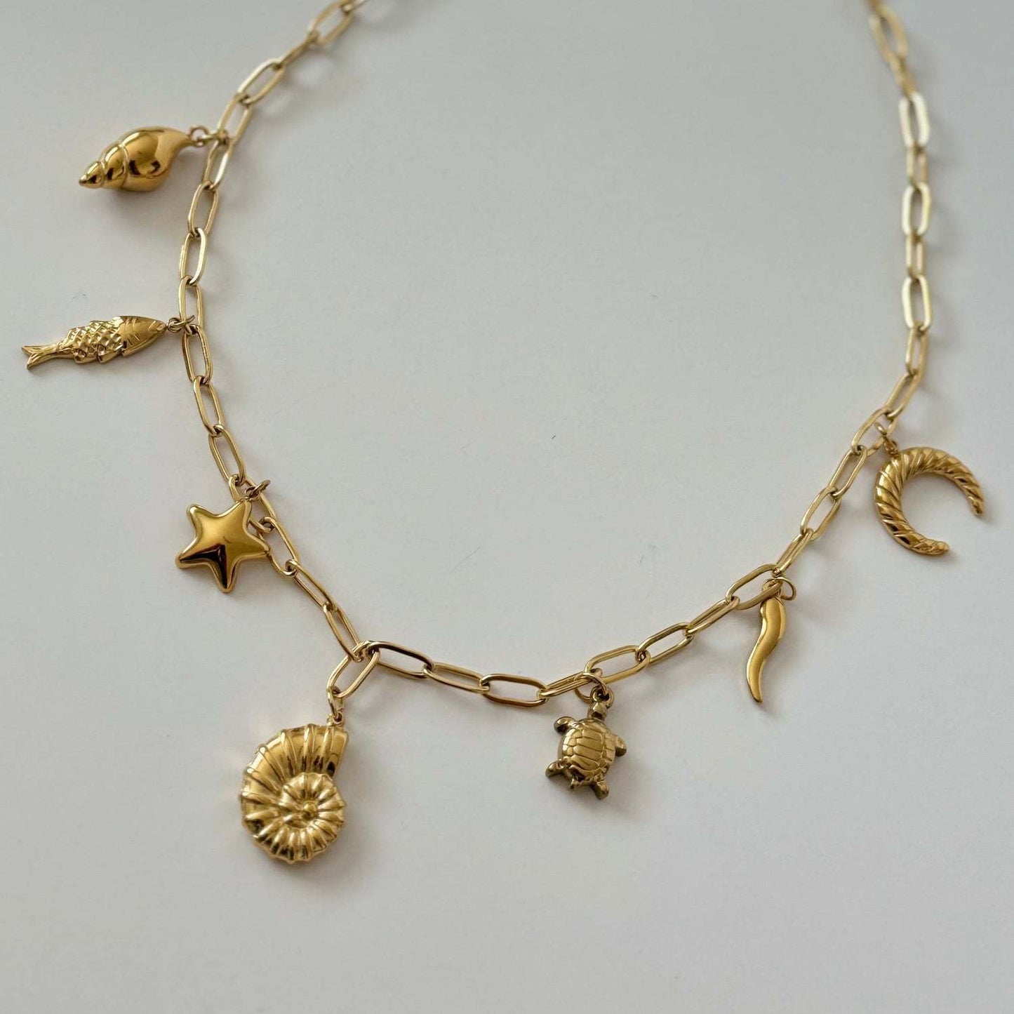 18K Gold Plated Stainless Steel Sea Turtle and Conch Shell Pendant Necklace for Unisex