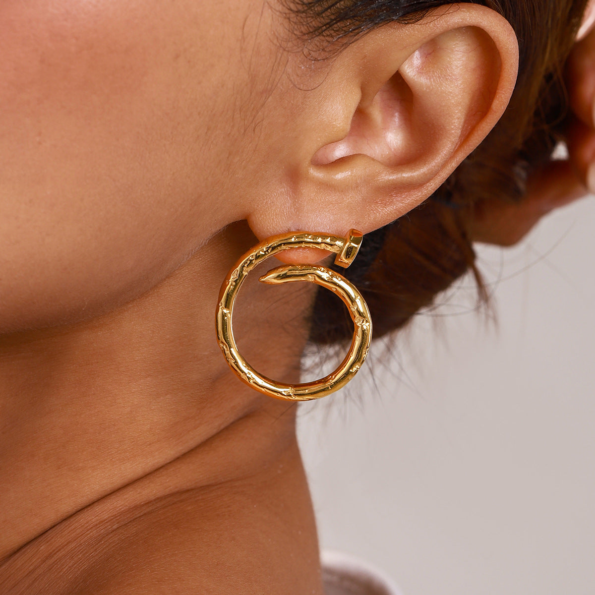 Aretes geométricos de acero inoxidable con baño para mujer, joyería minimalista y moderna