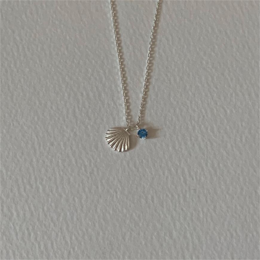 Minimalist Seashell-Shaped 925 Sterling Silver Necklace with Blue Zircon Inlay on Snake Chain for Women